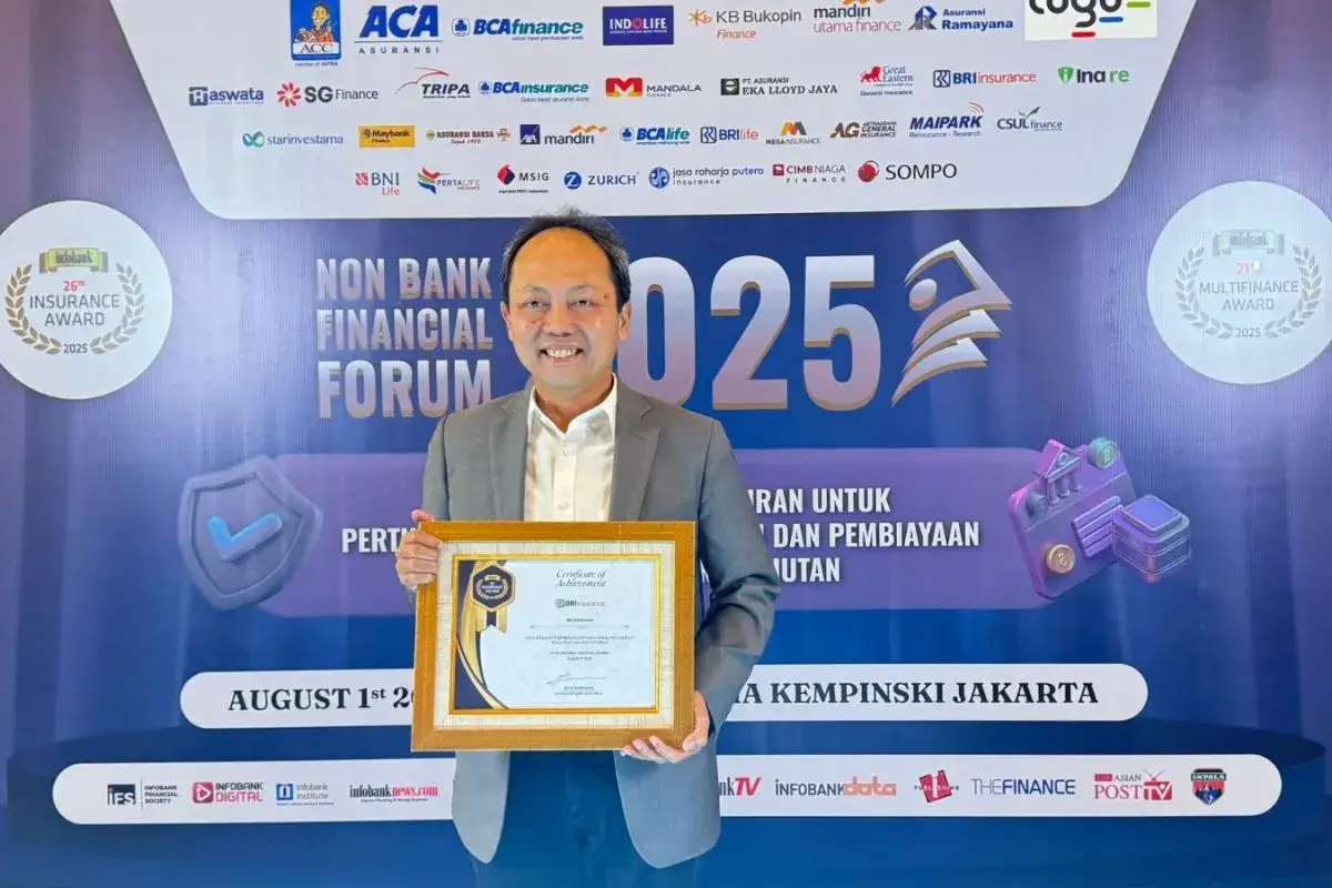BRI Insurance Sabet 4 Penghargaan Besar di 2025, Bukti Konsistensinya Bukan Kaleng-Kaleng! BRI Insurance Sabet 4 Penghargaan Besar di 2025, Bukti Konsistensinya Bukan Kaleng-Kaleng!