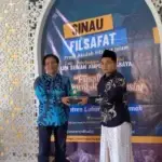 Sinau Filsafat Bareng Gus Dhofir di Pesantren Luhur Baitul Hikmah, Mahasiswa UIN Sunan Ampel Dapat Pencerahan
