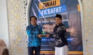 Sinau Filsafat Bareng Gus Dhofir di Pesantren Luhur Baitul Hikmah, Mahasiswa UIN Sunan Ampel Dapat Pencerahan