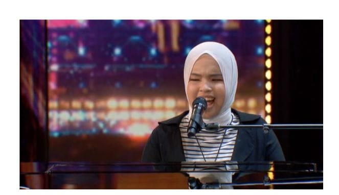 Putri Ariani - Penyanyi Tunanetra yang Mendunia Putri Ariani - Penyanyi Tunanetra yang Mendunia