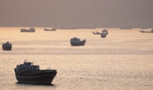 Dunia di Ambang Perang Besar AS vs Iran Memanas, Selat Hormuz Terancam Ditutup Dunia di Ambang Perang Besar? AS vs Iran Memanas, Selat Hormuz Terancam Ditutup!